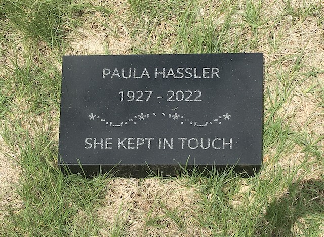 gravemarker-Paula